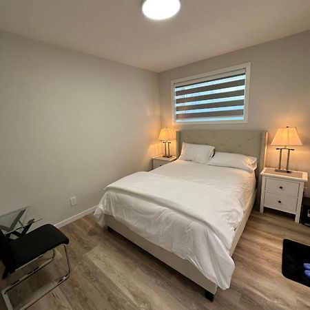 2 Bedroom 2 Washrooms Brand New Beautiful & Cozy Suite Κάλγκαρι Εξωτερικό φωτογραφία