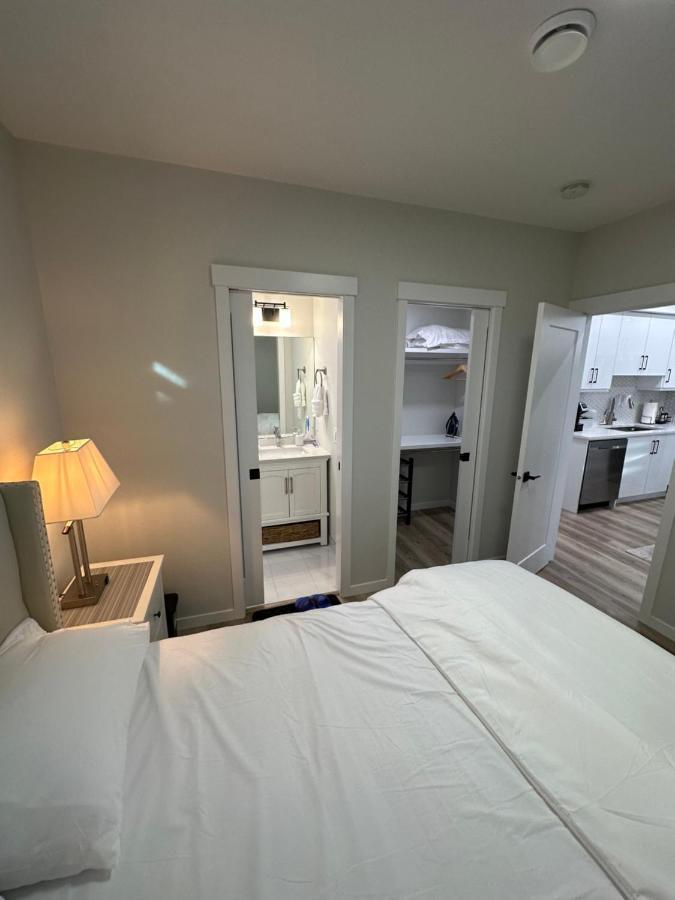2 Bedroom 2 Washrooms Brand New Beautiful & Cozy Suite Κάλγκαρι Εξωτερικό φωτογραφία