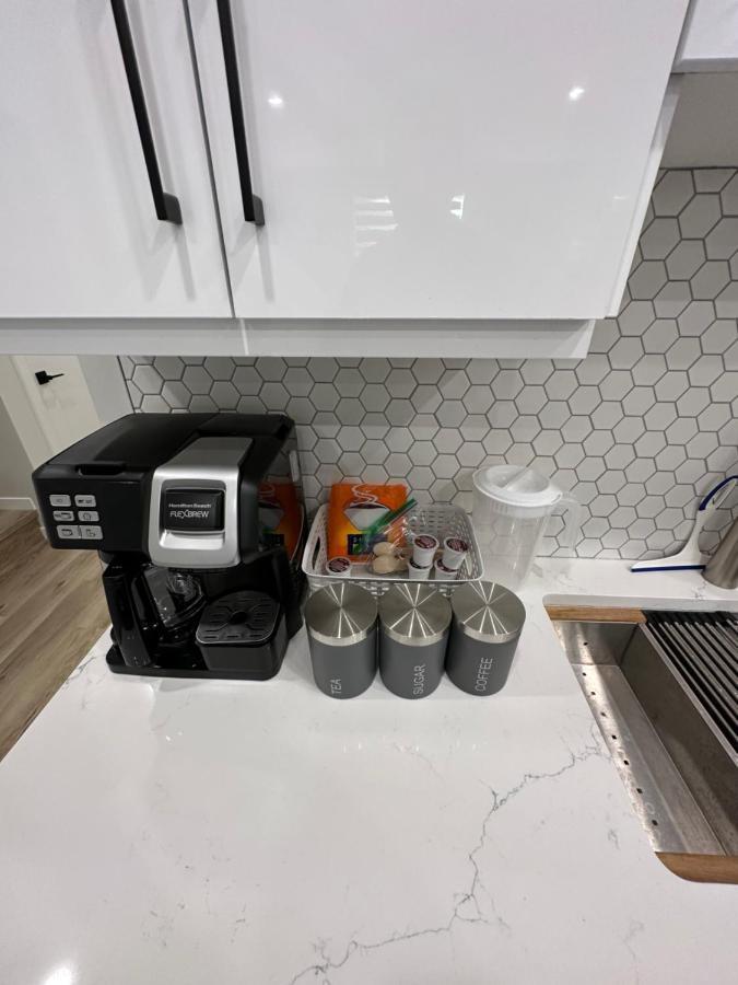 2 Bedroom 2 Washrooms Brand New Beautiful & Cozy Suite Κάλγκαρι Εξωτερικό φωτογραφία