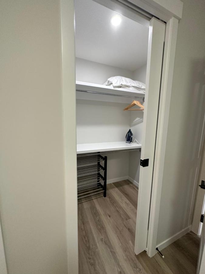 2 Bedroom 2 Washrooms Brand New Beautiful & Cozy Suite Κάλγκαρι Εξωτερικό φωτογραφία
